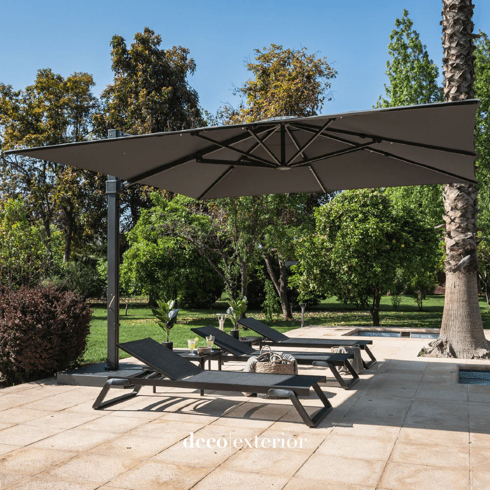 #color_Charcoal grey