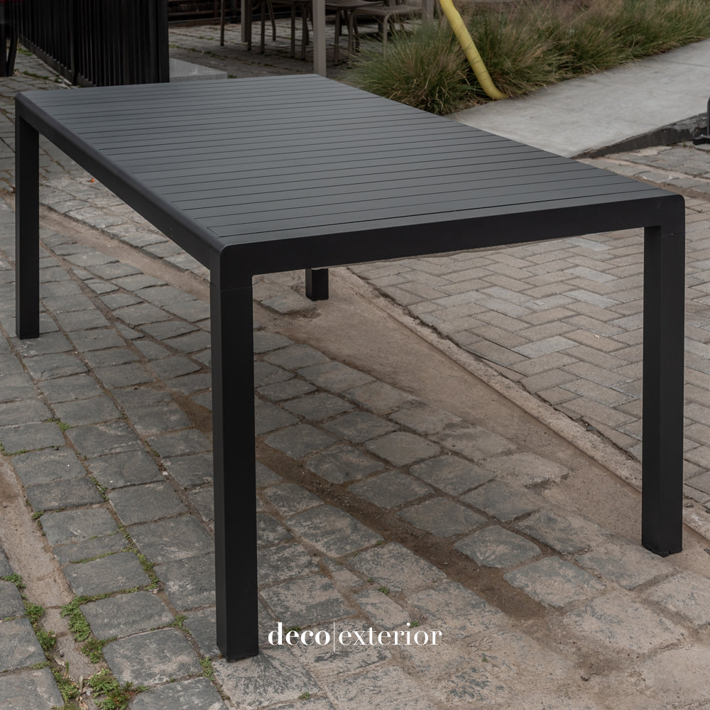 #color_charcoal grey