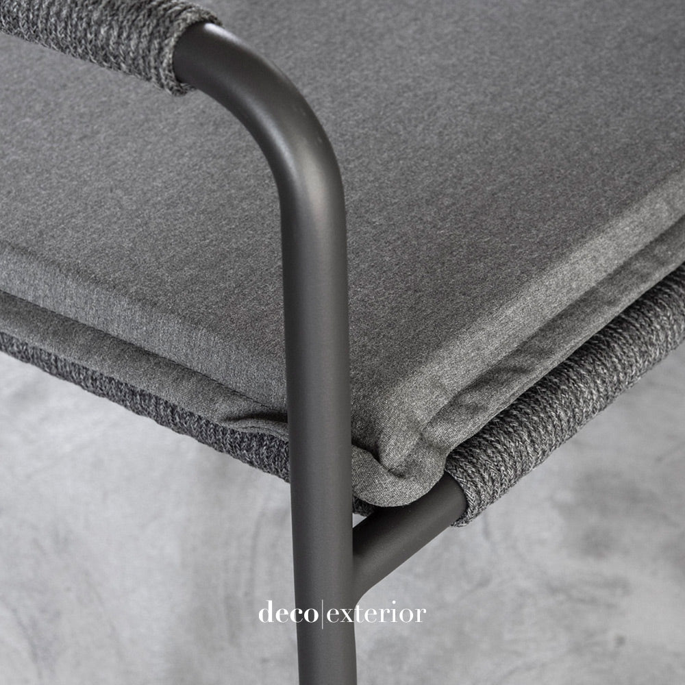 #color_charcoal grey