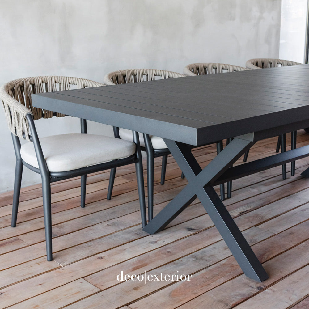 #color_charcoal grey